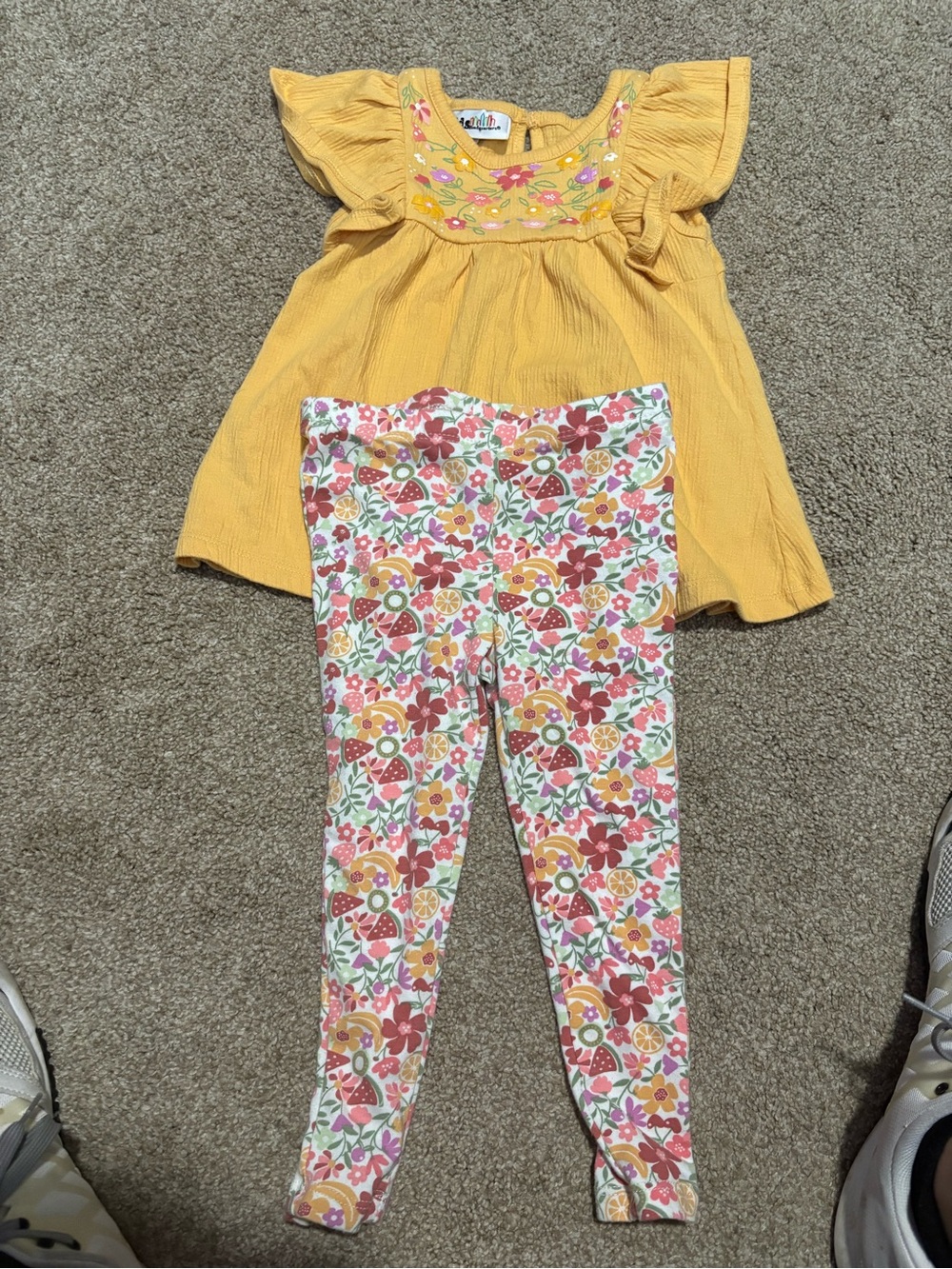 ToddlersFloral Leggings with Mustard Top - Cute & Comfortable Set size 2T
